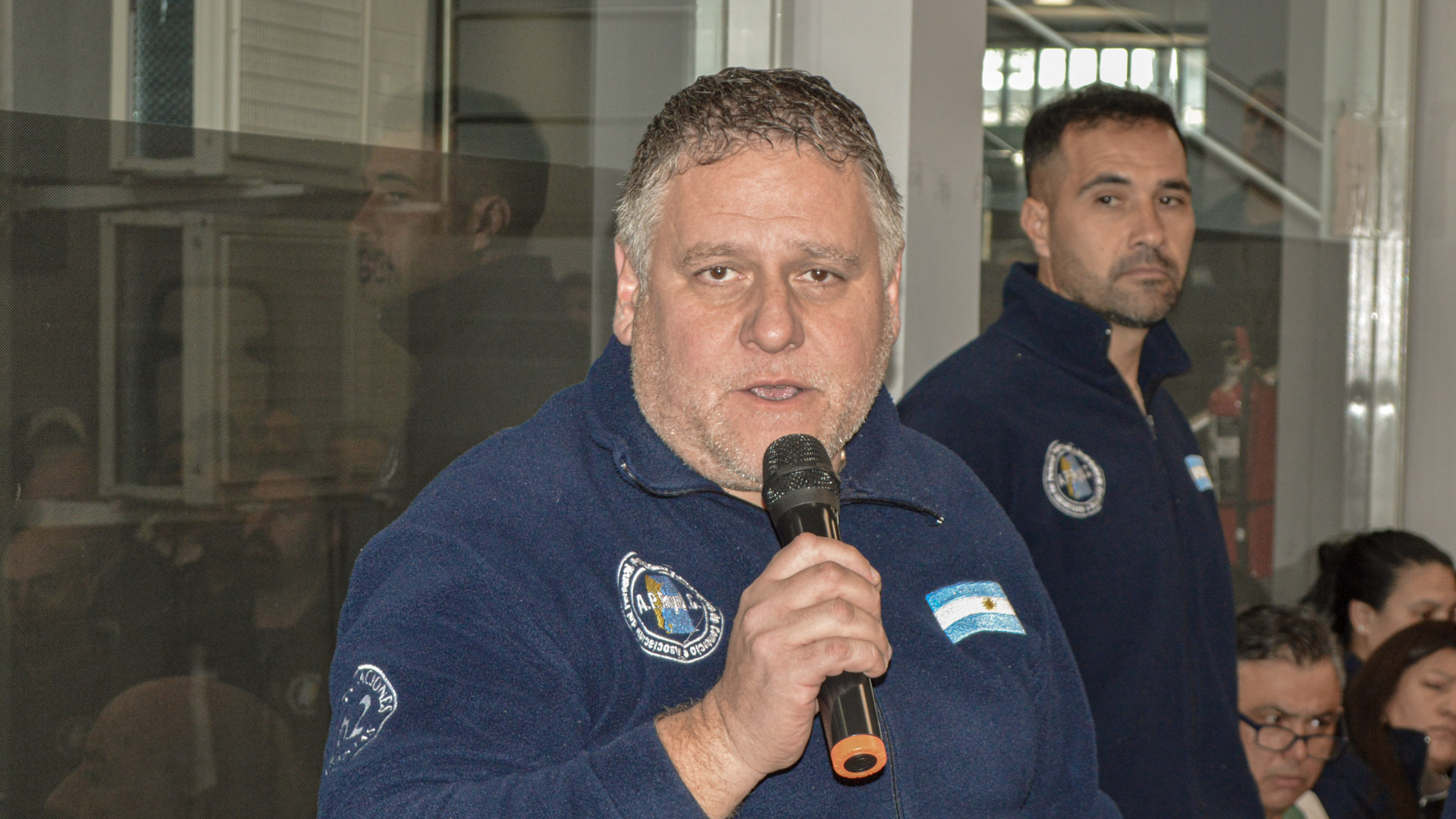 jerarquicos asamblea 16x9 009