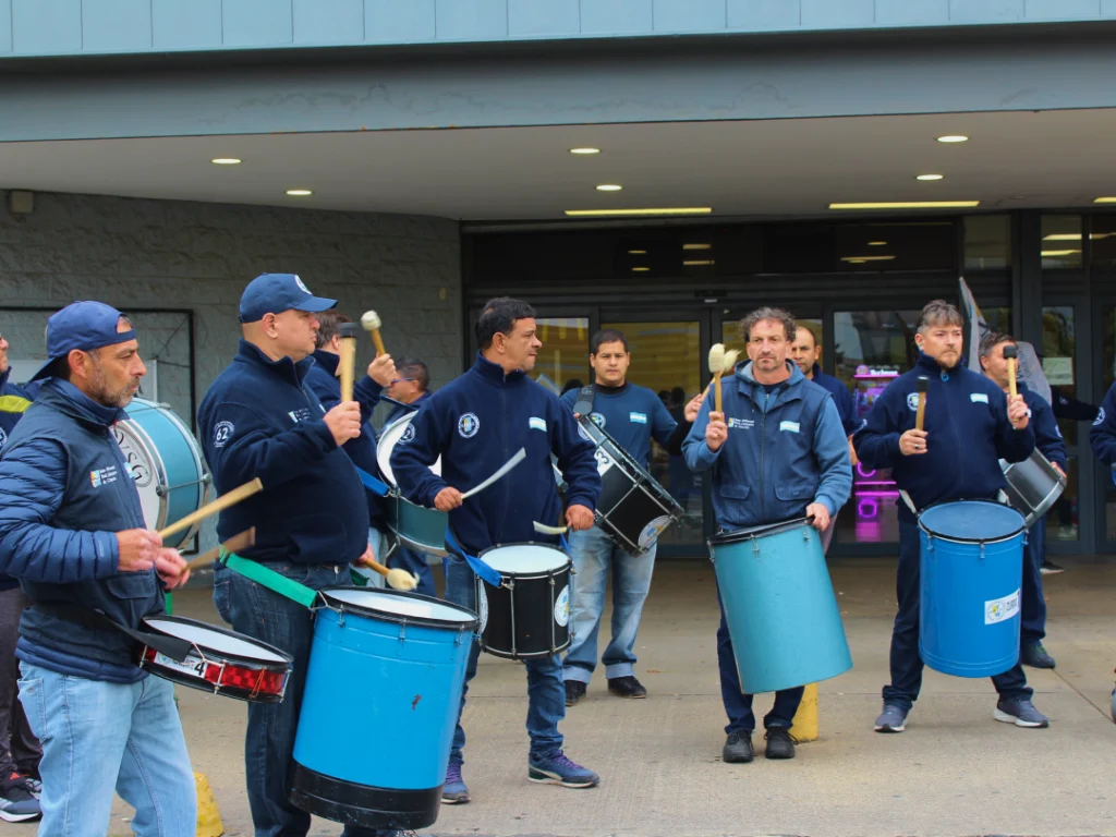 Conflicto gremial en Changomás (Dorinka) por incumplimientos y persecución gremial.